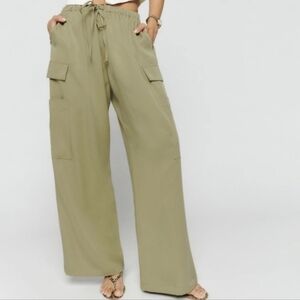 Reformation Ethan Wide Leg Cargo Pants Olive Oil Green Size Small